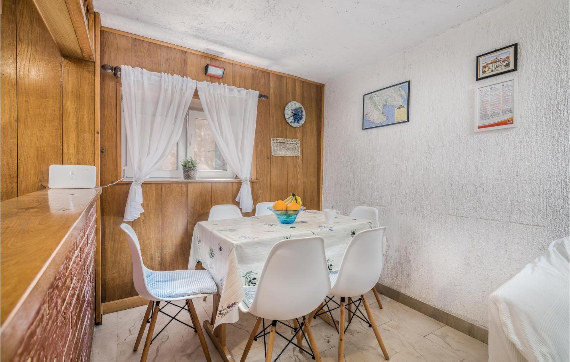2 Bedroom Gorgeous Home In Baska Exterior foto
